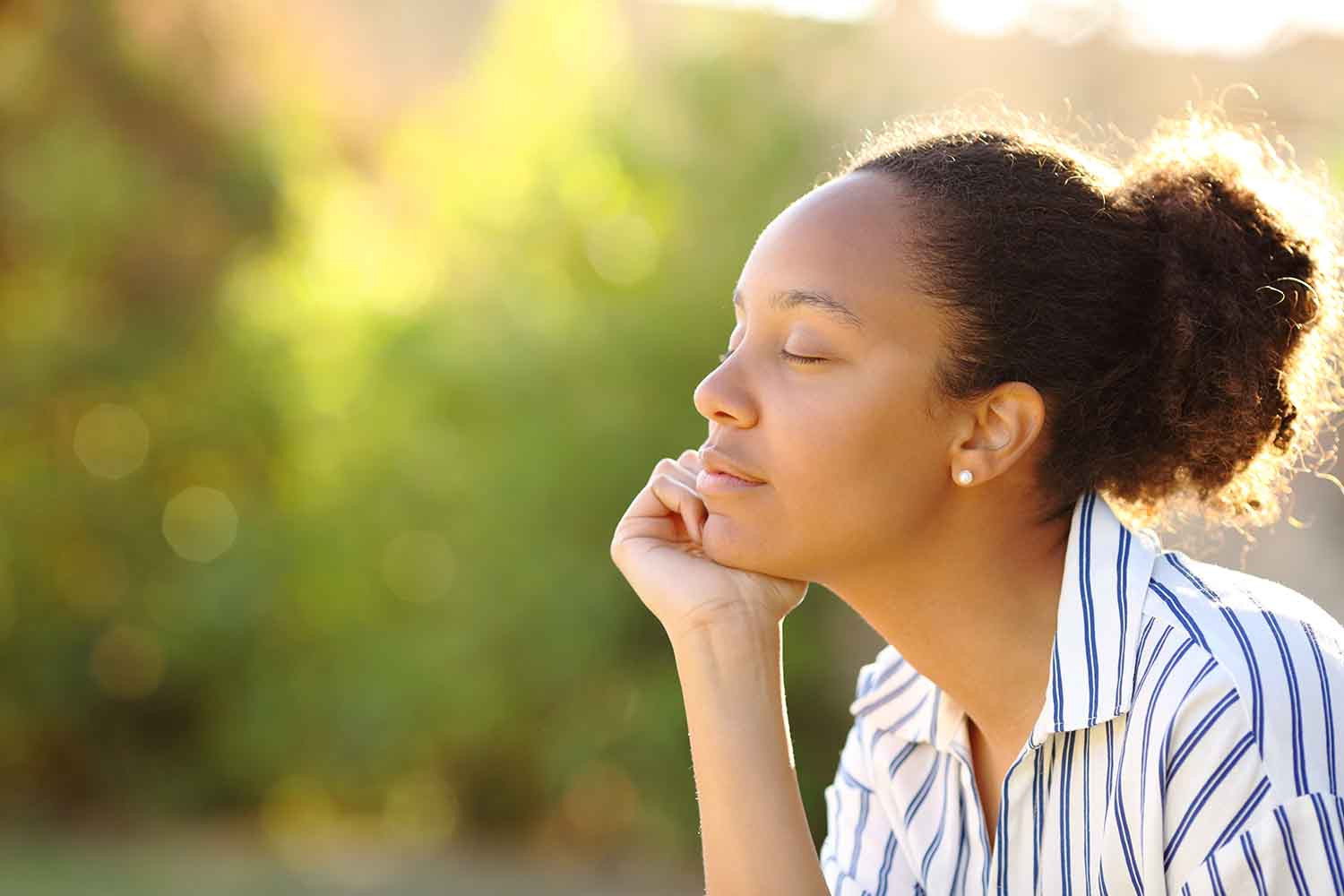 cover-image-woman-relaxing-in-a-garden_2350028165.jpg
